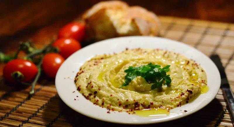 HUMUS, czyli pasta z ciecierzycy i tahini